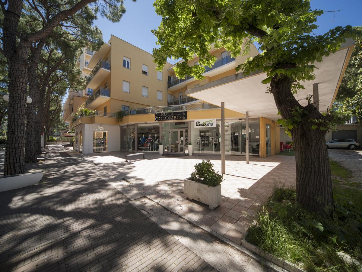 Hotel Colombo Riccione Dış mekan fotoğraf