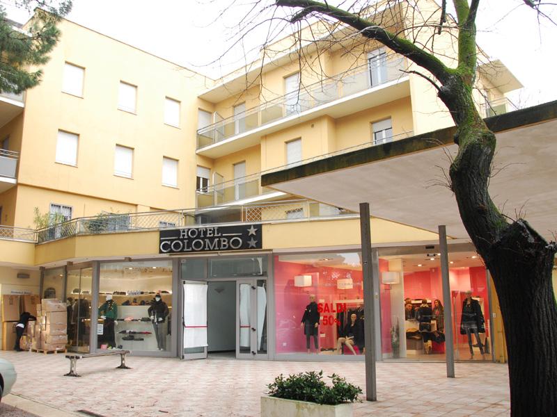 Hotel Colombo Riccione Dış mekan fotoğraf